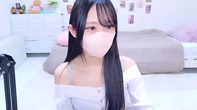 Suzu ch xx online show from December 14, 1:38 pm