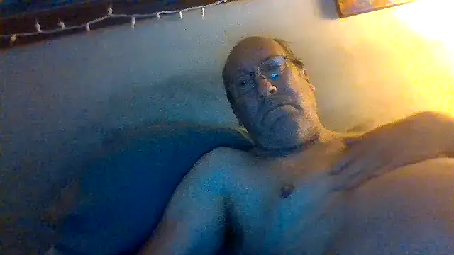 hornyrich69 online show from February 20, 5:15 am