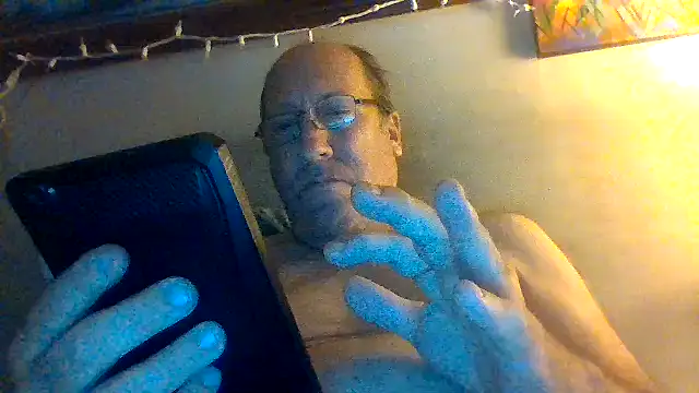 hornyrich69 online show from February 24, 7:06 am