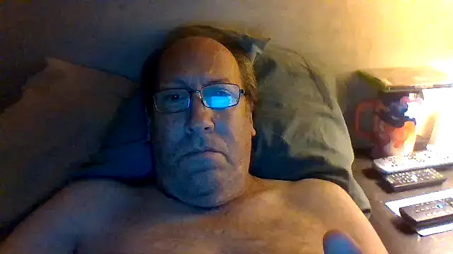 hornyrich69 online show from May 25, 5:24 am