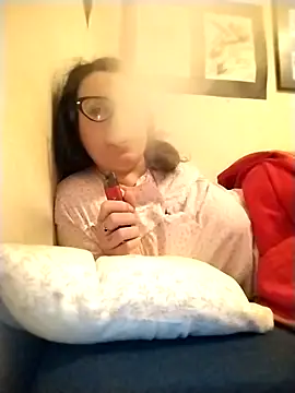 AliceBehind online show from March 24, 4:50 am