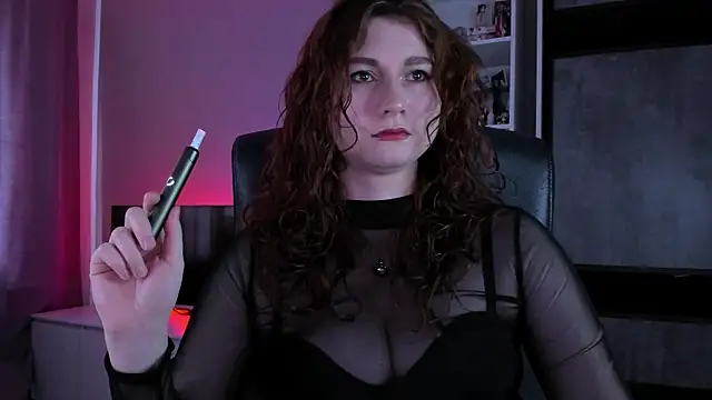 Snapshot of Goddess-Rose chatting on June 24, 3:55 pm Goddess-Rose online show from June 24, 3:55 pm