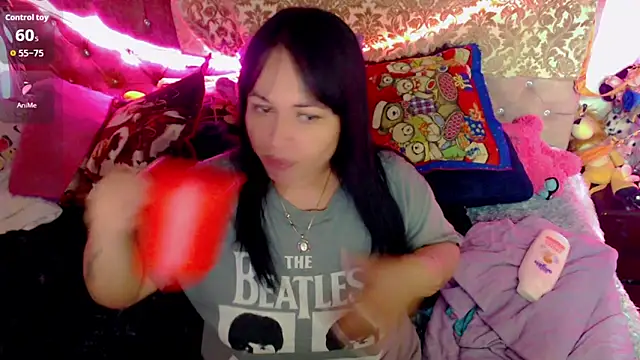 Snapshot of martina_bk chatting on May 26, 2:07 am martina bk online show from May 26, 2:07 am