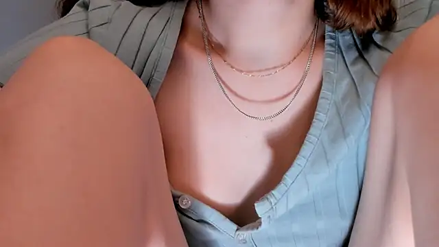 Britney Ross online show from March 4, 3:33 am