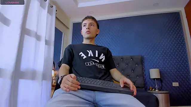 Snapshot of bower_and_colucci chatting on December 28, 2:42 pm bower and colucci online show from December 28, 2:42 pm