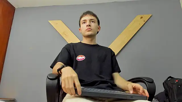 Snapshot of bower_and_colucci chatting on December 29, 2:42 pm bower and colucci online show from December 29, 2:42 pm