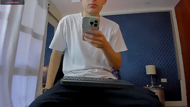 Snapshot of bower_and_colucci chatting on January 2, 2:02 pm bower and colucci online show from January 2, 2:02 pm