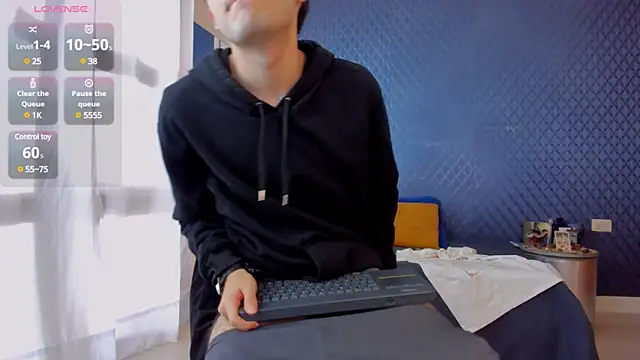 Snapshot of bower_and_colucci chatting on January 8, 5:37 pm bower and colucci online show from January 8, 5:37 pm