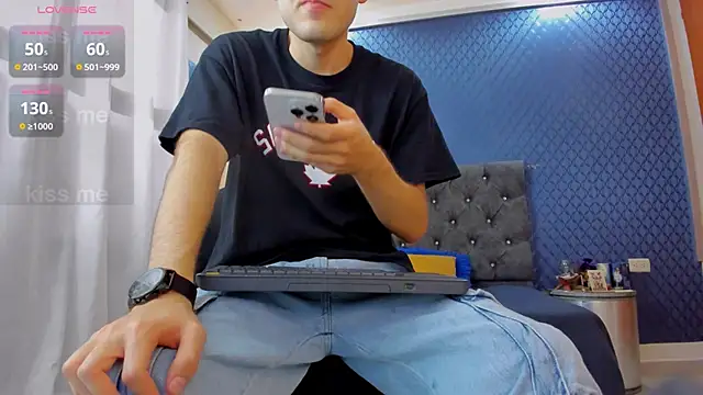 Snapshot of bower_and_colucci chatting on January 14, 2:22 pm bower and colucci online show from January 14, 2:22 pm