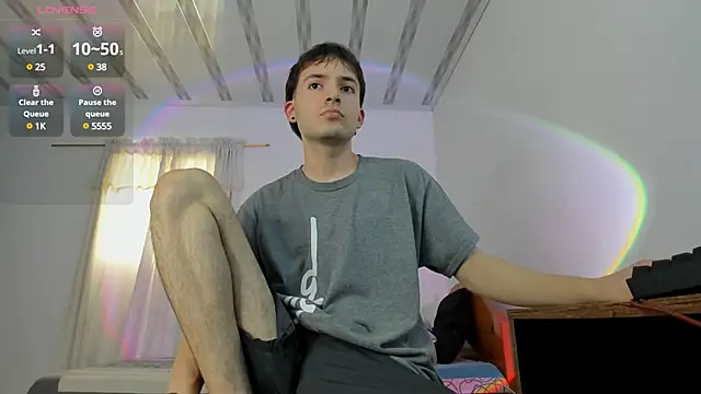 Snapshot of bower_and_colucci chatting on March 1, 7:48 pm bower and colucci online show from March 1, 7:48 pm