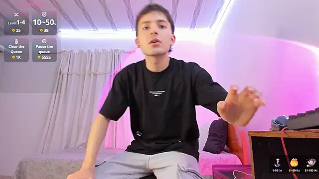 Snapshot of bower_and_colucci chatting on March 17, 11:43 pm bower and colucci online show from March 17, 11:43 pm