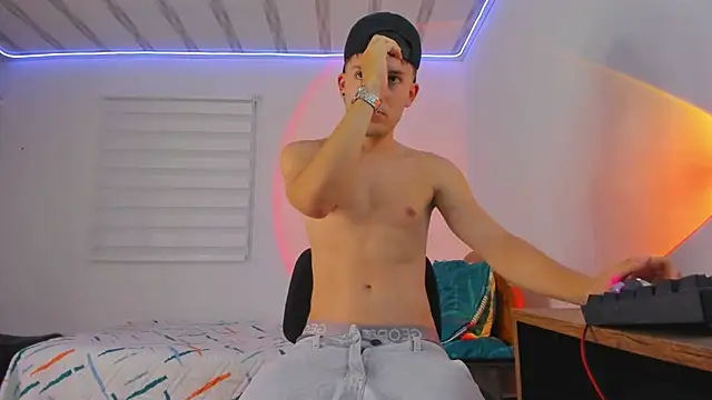 Snapshot of bower_and_colucci chatting on September 10, 2:00 am bower and colucci online show from September 10, 2:00 am