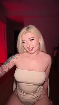 Snapshot of Anour_amour chatting on April 17, 2:03 am Anour amour online show from April 17, 2:03 am
