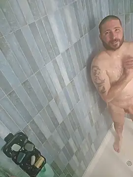 Snapshot of JeepinAround chatting on February 5, 6:56 pm JeepinAround online show from February 5, 6:56 pm