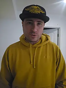 Snapshot of JeepinAround chatting on February 10, 9:41 pm JeepinAround online show from February 10, 9:41 pm