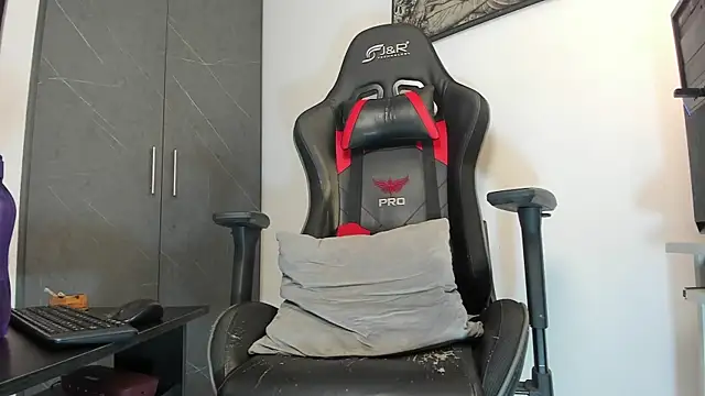 sergiio mesa27 online show from October 5, 2:10 am