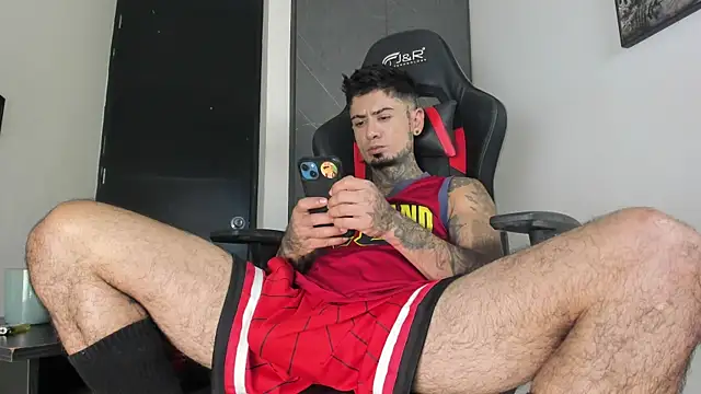Snapshot of sergiio_mesa27 chatting on March 3, 1:50 pm sergiio mesa27 online show from March 3, 1:50 pm