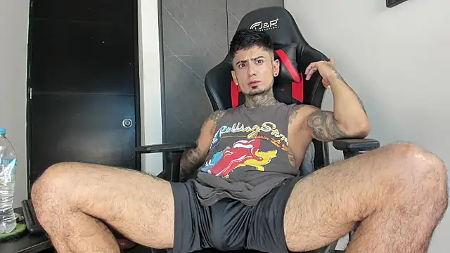 Snapshot of sergiio_mesa27 chatting on March 18, 3:31 am sergiio mesa27 online show from March 18, 3:31 am