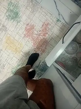 Snapshot of Kurtsikici@xh chatting on November 5, 2:44 am Kurtsikicixh online show from November 5, 2:44 am