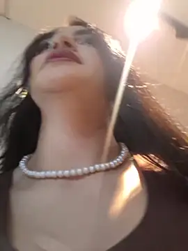 Snapshot of miel_gomez chatting on June 20, 6:22 pm miel gomez online show from June 20, 6:22 pm