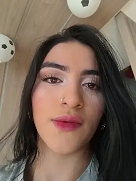Snapshot of miel_gomez chatting on June 24, 8:19 pm miel gomez online show from June 24, 8:19 pm