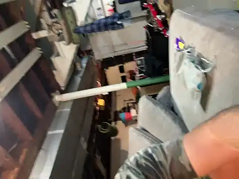 Snapshot of bongripingclitlicker chatting on April 2, 1:14 am bongripingclitlicker online show from April 2, 1:14 am