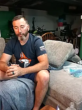 bongripingclitlicker online show from May 18, 1:35 am