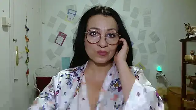 KeisyNeonX online show from May 6, 8:25 pm