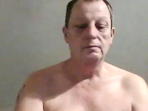 chubbybear2cum online show from January 27, 10:49 pm