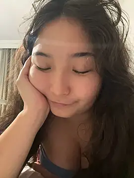 Snapshot of cutie_mio chatting on January 15, 3:29 pm cutie mio online show from January 15, 3:29 pm