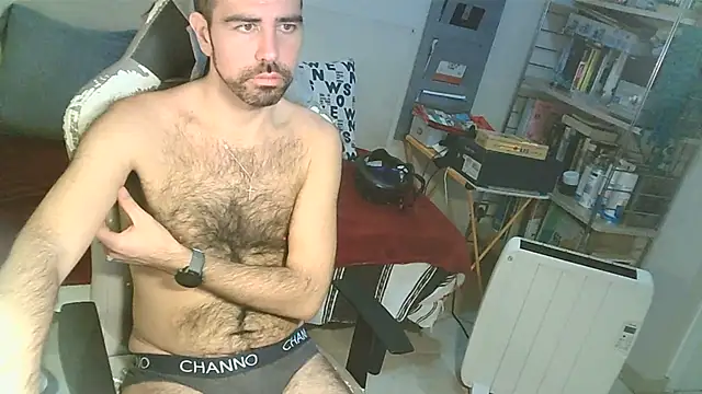 Snapshot of galaudin_3x_ chatting on February 9, 8:45 pm galaudin 3x online show from February 9, 8:45 pm
