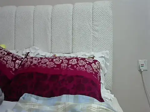 Shanty Shaniz online show from May 13, 4:43 am