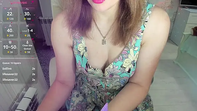 Snapshot of A_L_I_N_A chatting on October 21, 9:37 pm A L I N A online show from October 21, 9:37 pm