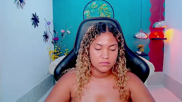 Cristal War online show from May 19, 1:56 am