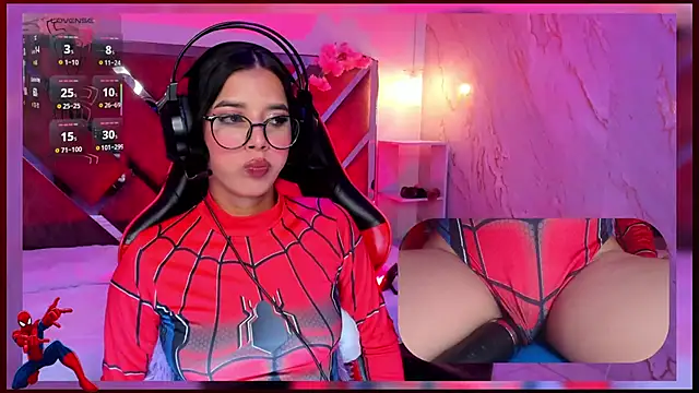 SweetieCloe  online show from September 23, 8:45 pm