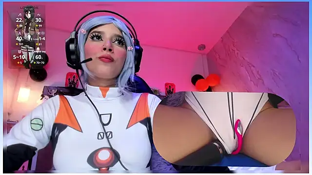 SweetieCloe  online show from November 3, 9:27 pm