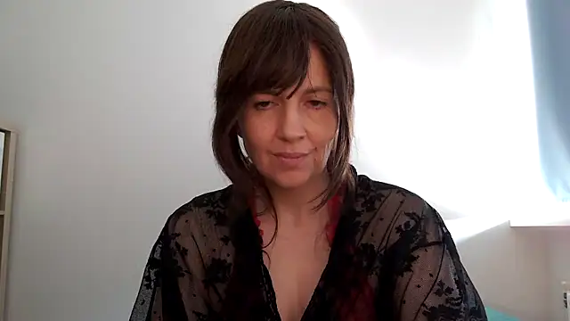 Ella Next Door online show from March 4, 1:06 pm