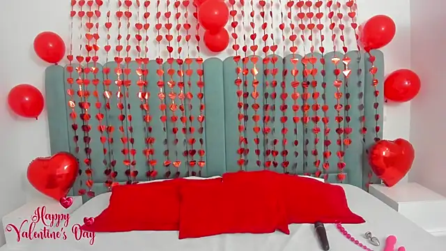 ChannelFox   online show from February 13, 7:10 pm