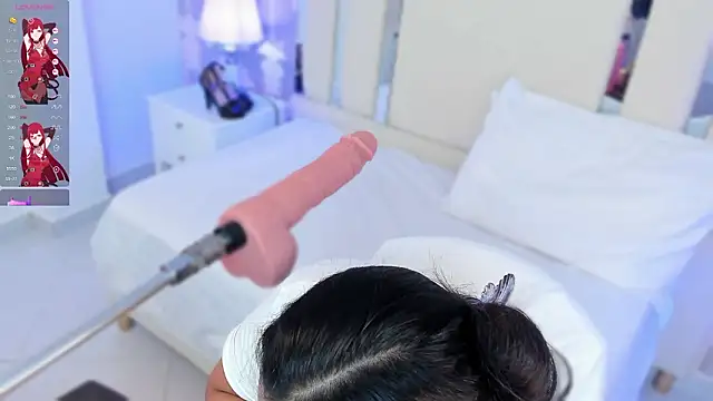 Snapshot of Miliaangeles chatting on February 7, 8:40 am Miliaangeles online show from February 7, 8:40 am