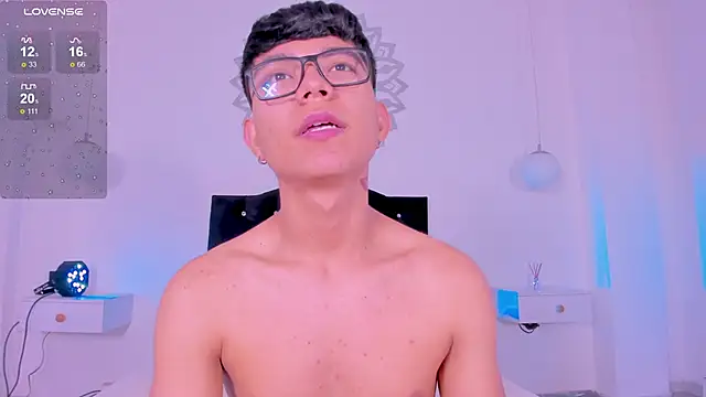 CodyTwink online show from October 1, 1:28 pm