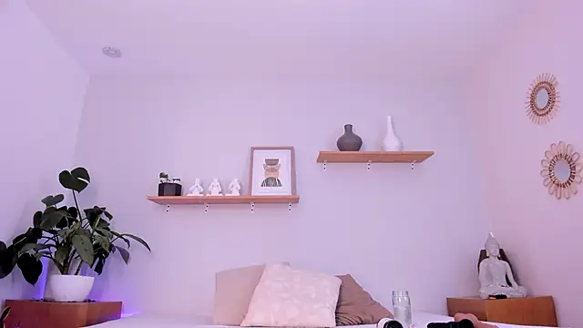  Dahiana online show from February 1, 2:26 am