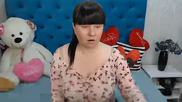 Snapshot of Sexy_MALIKKA chatting on February 17, 9:24 am Sexy MALIKKA online show from February 17, 9:24 am