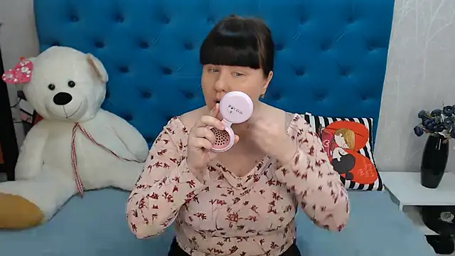 Snapshot of Sexy_MALIKKA chatting on February 20, 9:44 am Sexy MALIKKA online show from February 20, 9:44 am