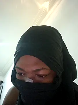 Snapshot of longD157 chatting on October 27, 2:21 pm longD157 online show from October 27, 2:21 pm