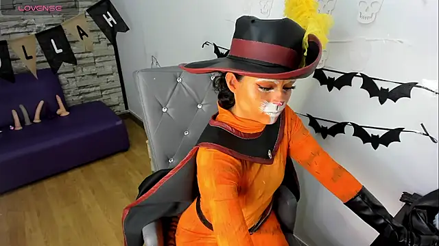 mapelove online show from October 31, 2:29 pm