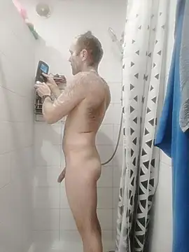 Snapshot of Dedpooll8 chatting on January 15, 4:33 pm Dedpooll8 online show from January 15, 4:33 pm