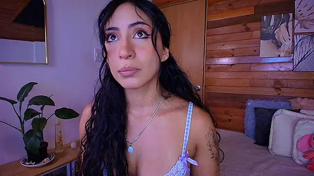 amber curly online show from May 22, 7:52 pm