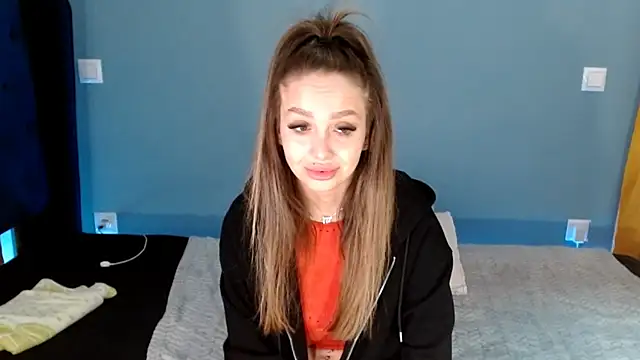 AnnaMaee online show from December 15, 12:07 am