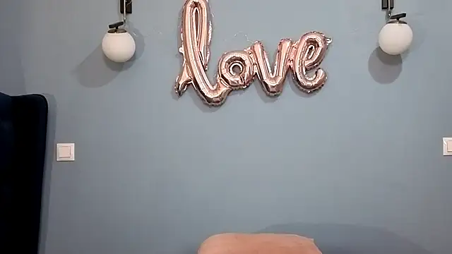 AnnaMaee online show from March 13, 11:27 pm