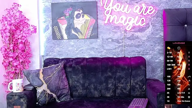 siamarlin online show from March 12, 9:10 pm